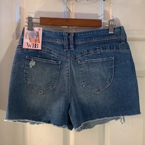 YMI WannaBettaButt? High Rise Jean Shorts - Picture 4 of 6